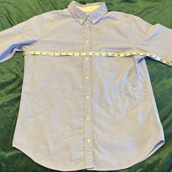 Uniqlo cotton button down - Picture 2 of 4